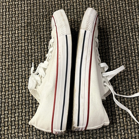 Converse White Low-Top Sneakers - Picture 7 of 10